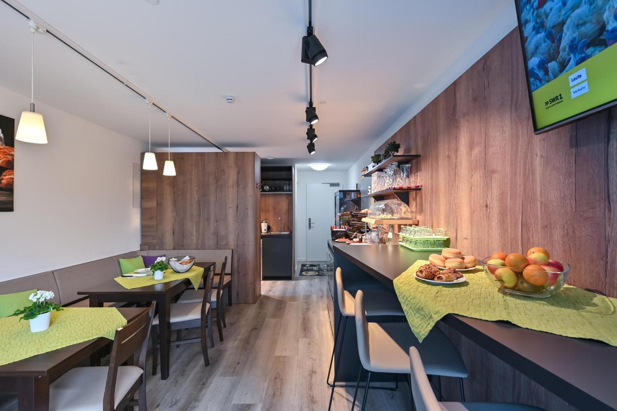 Hotel Gaestehaus Stock Zimmer Baeckerstueble Friedrichshafen Bagian luar foto